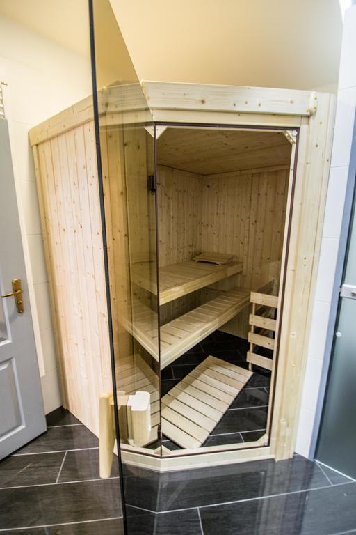 Brooklyn Sauna Apt By Ruterra Prag Eksteriør billede